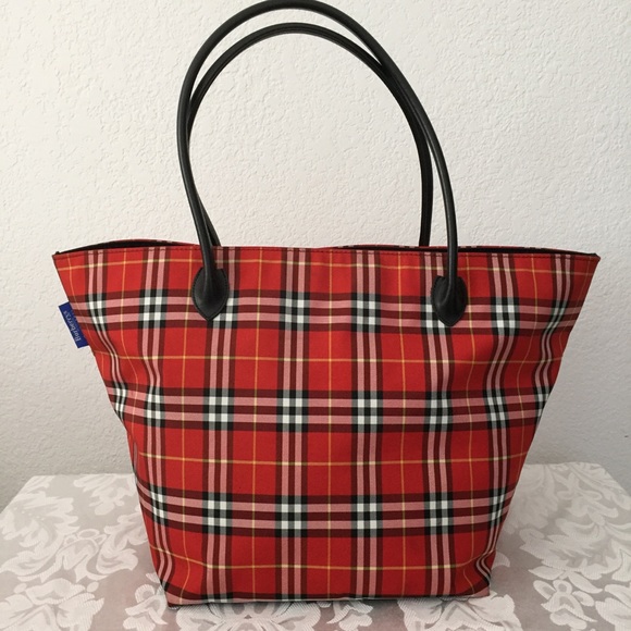 Burberry red check tote. Large - Picture 2 of 11